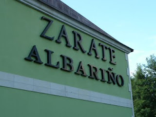 Zarate-El-Palomar-Albarino-1.jpg