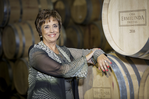 Ermelinda Sandstone Shiraz