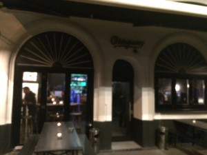Oktopussy_Bar_Restaurant_Duesseldorf-Deutschland_4-300x225