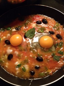 Landeier_in_roter_Tomaten_Sauce_2
