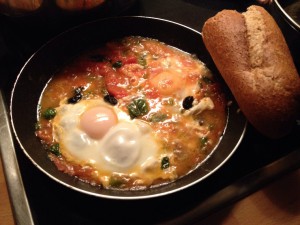Landeier_in_roter_Tomaten_Sauce_5