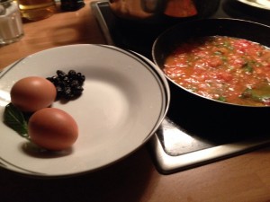 Landeier_in_roter_Tomaten_Sauce_6