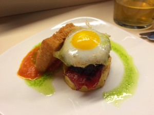 Zeruko: Morcilla, Wachtelei, Pimientos.