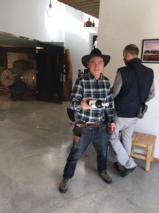Weinminister_fuehrt_das_Weinwaffen_Recht_ein_3