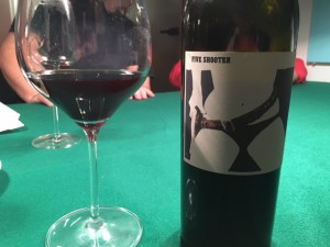 Sine_Qua_Non_Five_Shooter_Syrah_2010_Kalifornien_USA_1