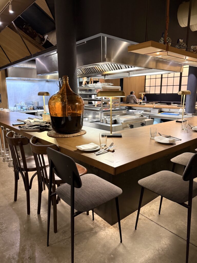 Público – Cuina de Mercat, Weinbar in Barcelona